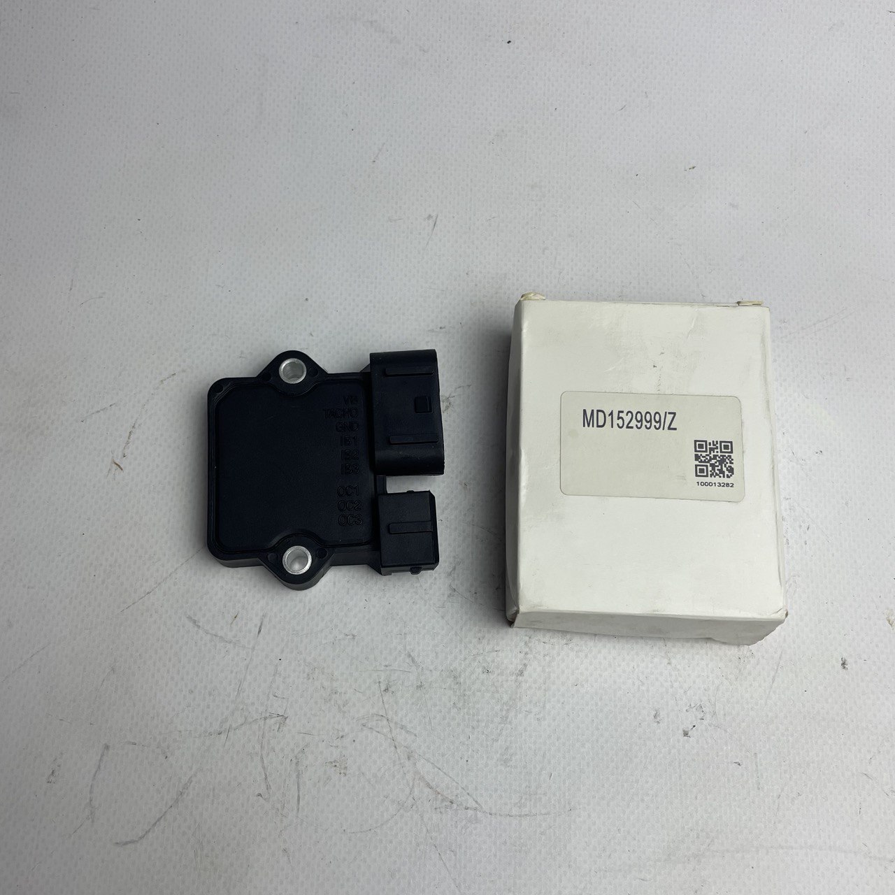 Коммутатор системы зажигания MM871OE MD152999, MD160535 MITSUBISHI Pajero Sport montero 3.0